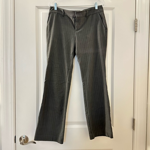 Women’s GAP Charcoal Pinstripe Dress Pants - Picture 1 of 4